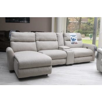   3 személyes full relax motoros relax kanapé bal oldalon heverő jellegű üléssel valamint mozis betéttel drapp szövet kárpittal raktárról - McPherson